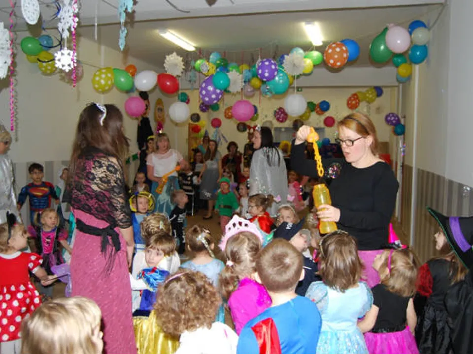Zabawa karnawałowa w przedszkolu — zdjęcie 1