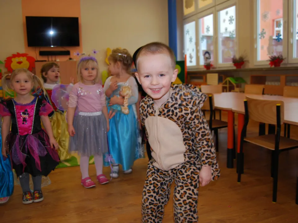 Zabawa karnawałowa w przedszkolu — zdjęcie 21
