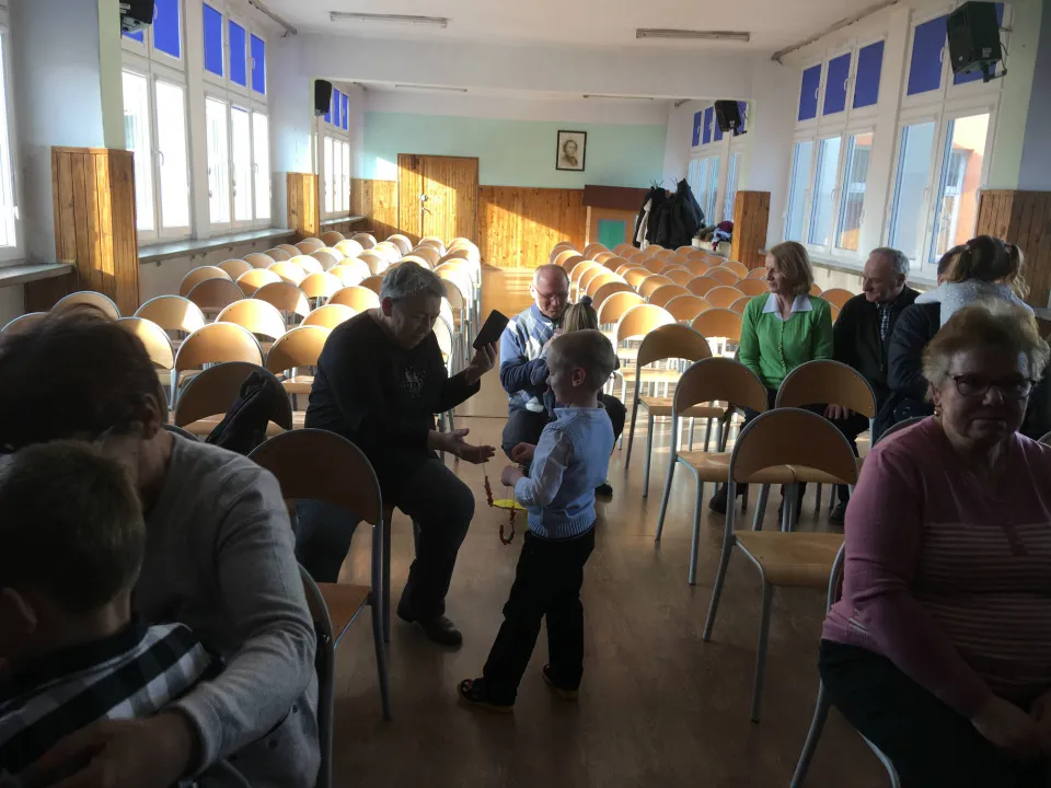 Dzień Babci i Dziadka w grupie Pszczółek — zdjęcie 6