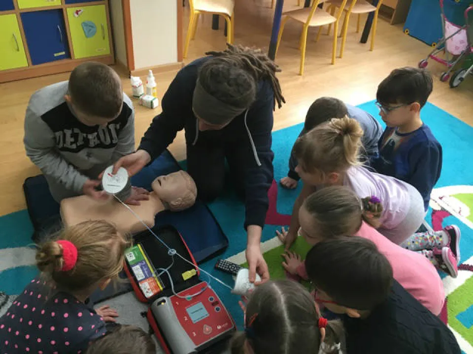Kurs pierwszej pomocy w grupie Delfinów — zdjęcie 1