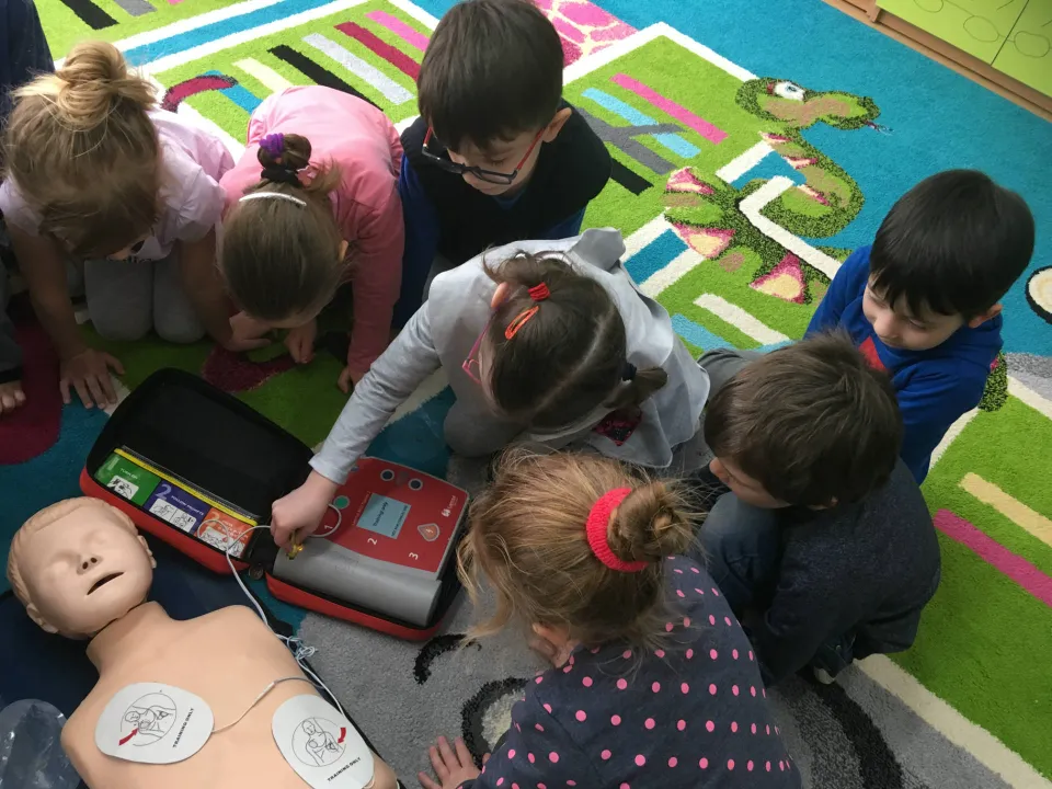 Kurs pierwszej pomocy w grupie Delfinów — zdjęcie 3