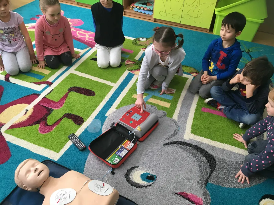 Kurs pierwszej pomocy w grupie Delfinów — zdjęcie 13