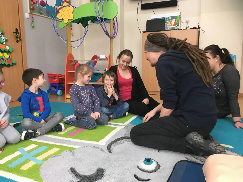 Kurs pierwszej pomocy w grupie Delfinów — zdjęcie 14