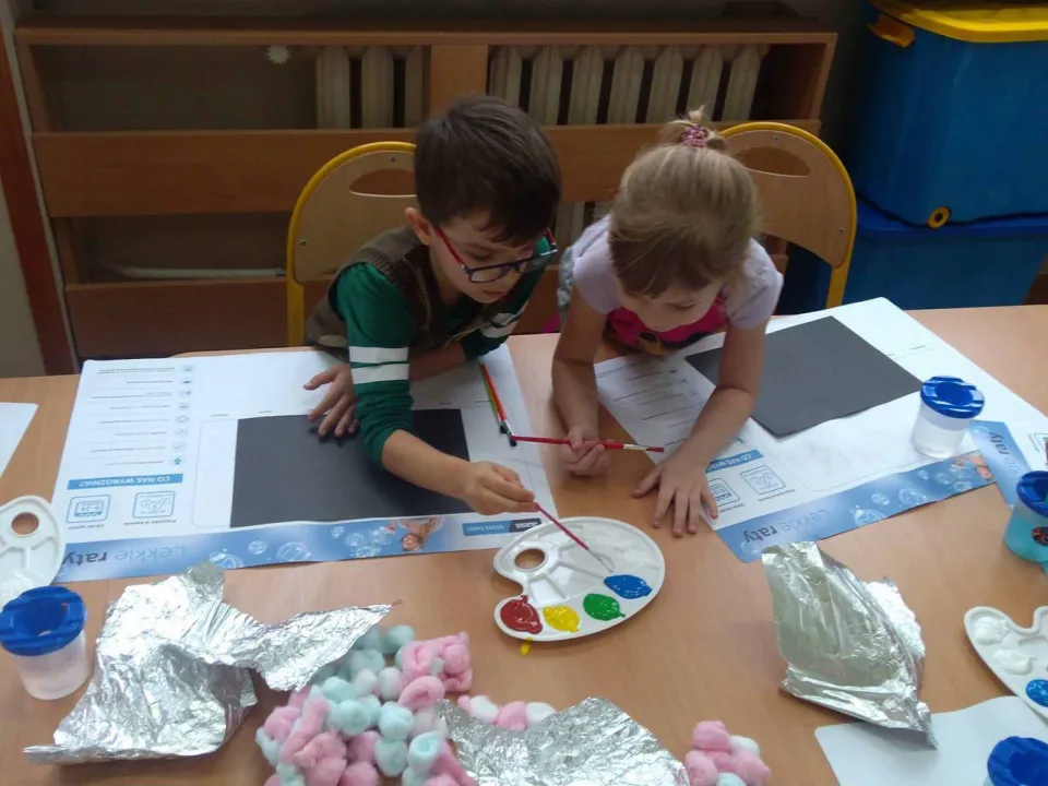 Zimowa improwizacja w grupie Delfinów — zdjęcie 5