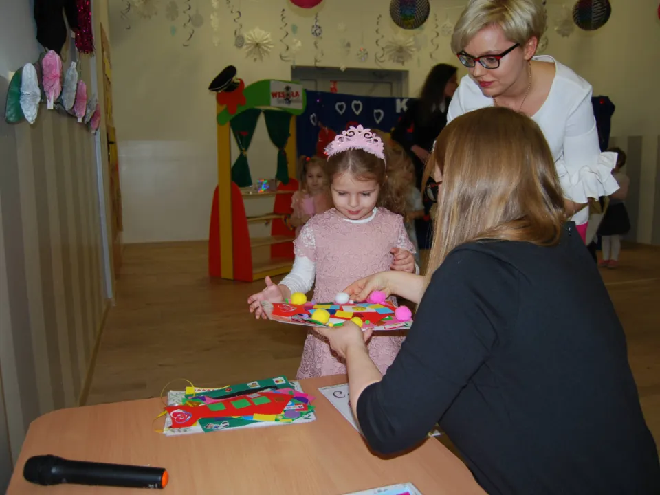 Dzień Babci i Dziadka w grupie Motylków — zdjęcie 21