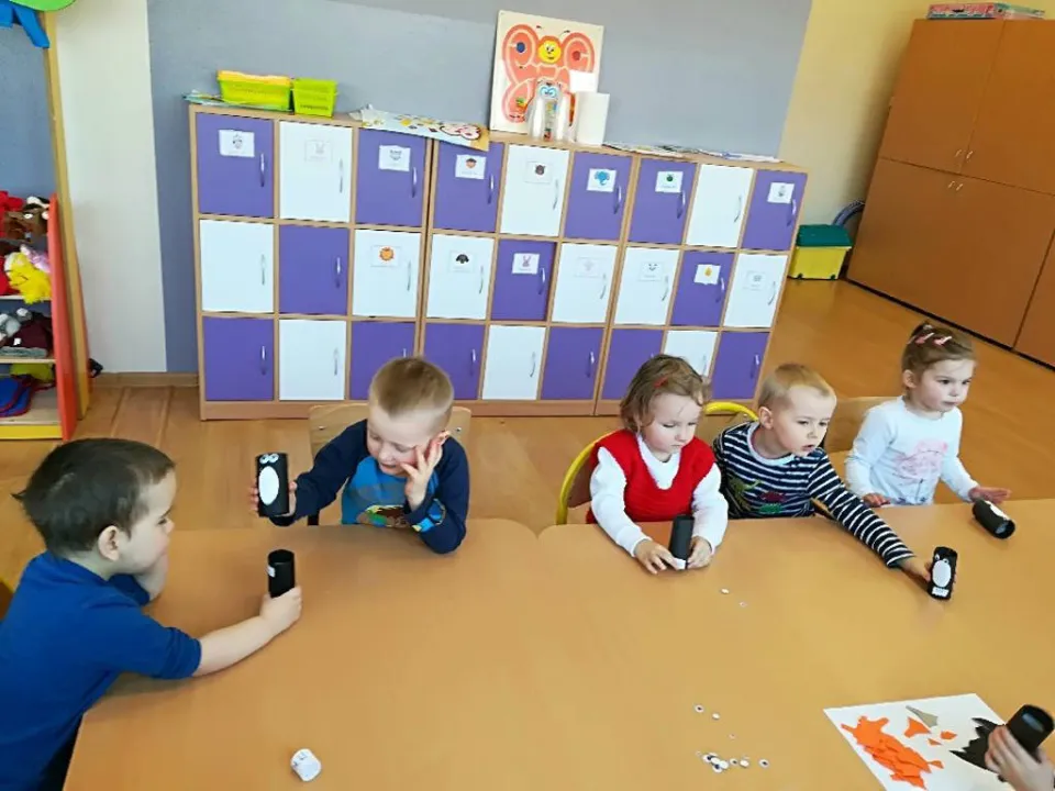 Robienie Pingwina w grupie Biedronek — zdjęcie 1