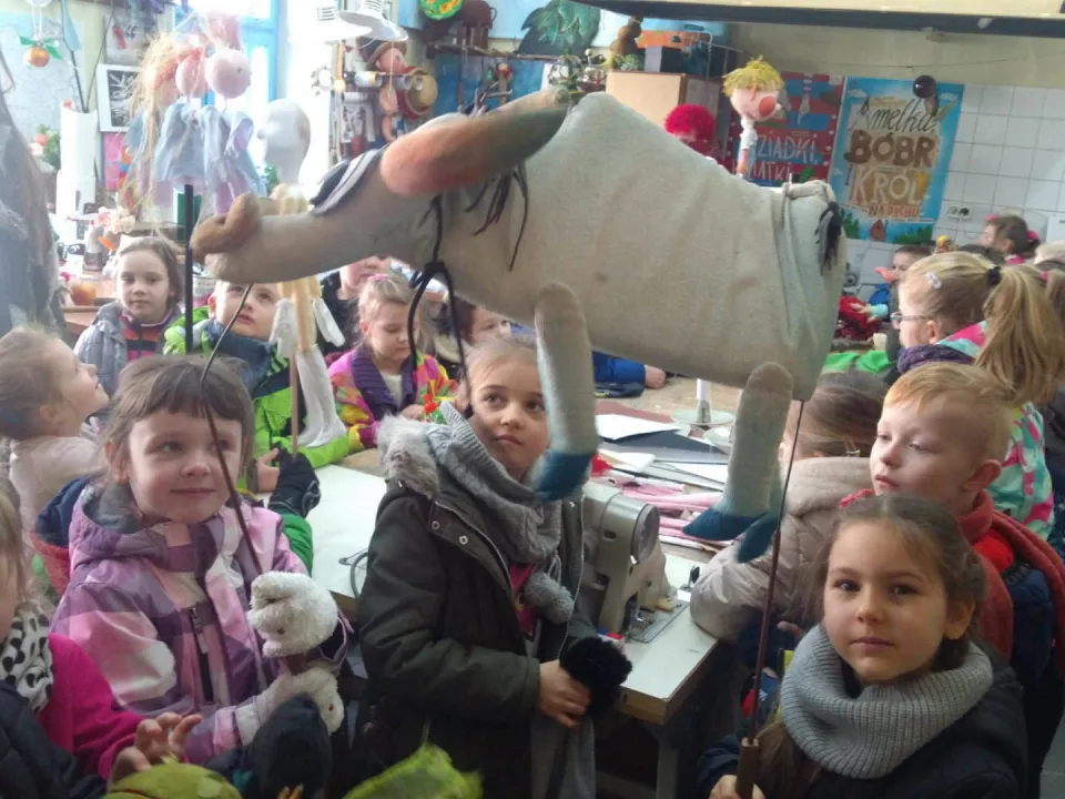 Delfiny w Teatrzyku Lalki i Aktora "Kubuś" — zdjęcie 6