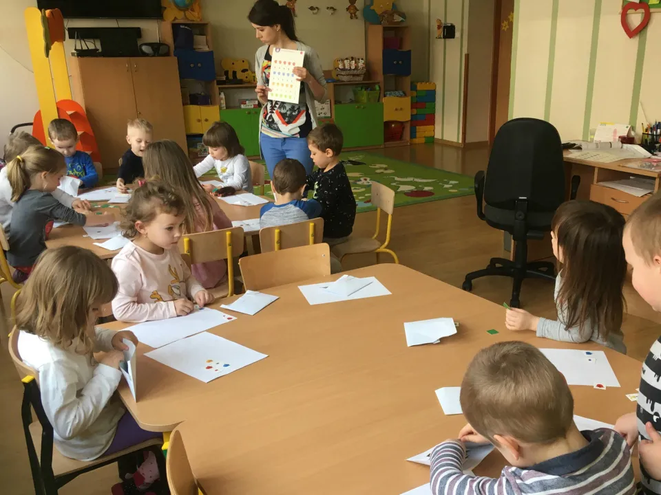 Pszczółki klasyfikują kwiatki — zdjęcie 2