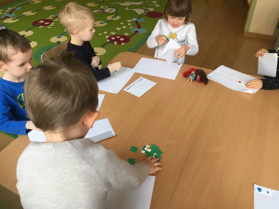 Pszczółki klasyfikują kwiatki — zdjęcie 6