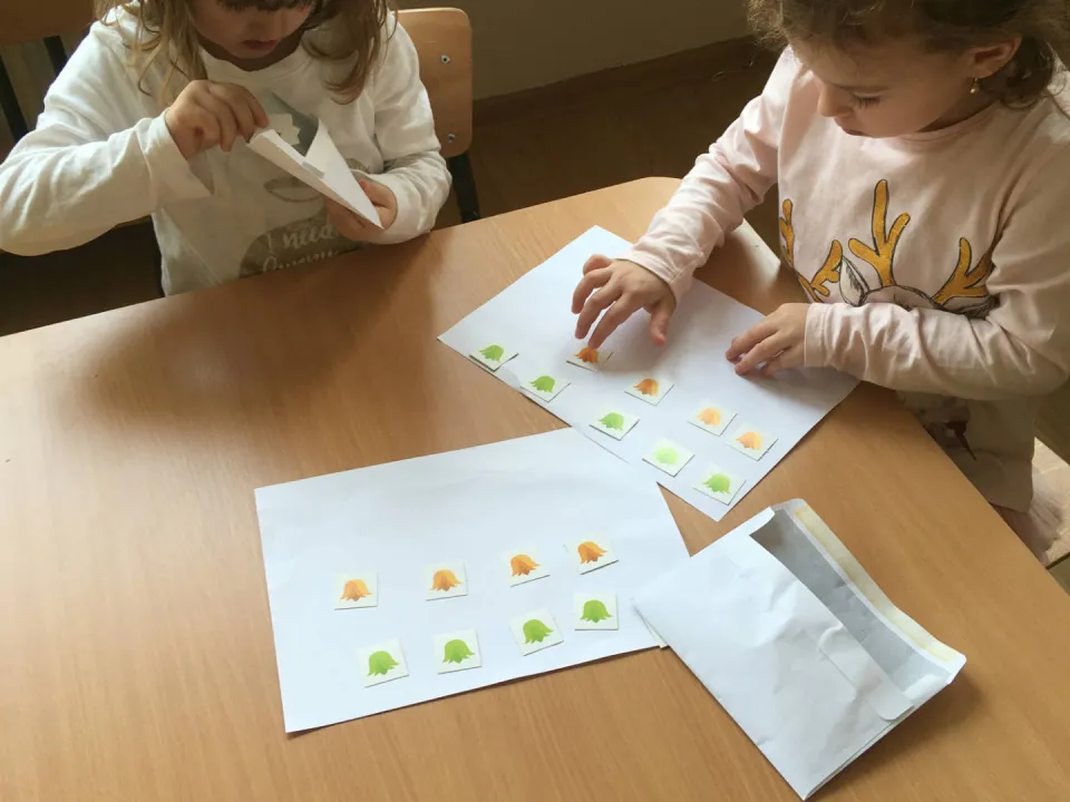 Pszczółki klasyfikują kwiatki — zdjęcie 7