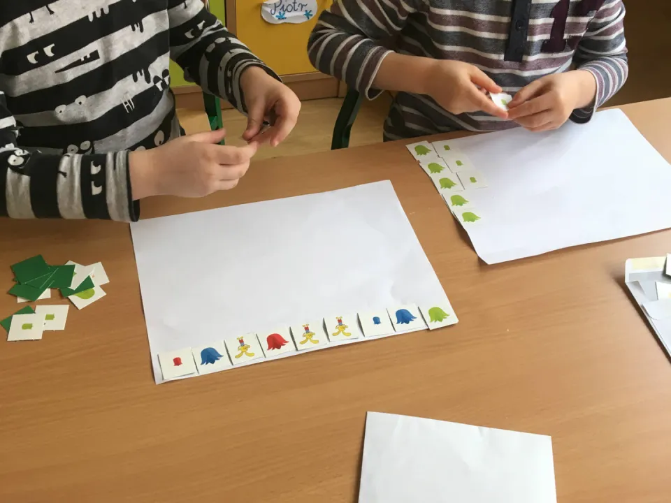 Pszczółki klasyfikują kwiatki — zdjęcie 9