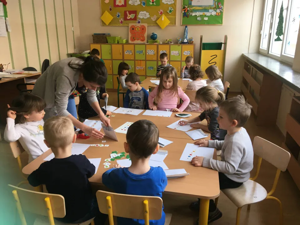 Pszczółki klasyfikują kwiatki — zdjęcie 12