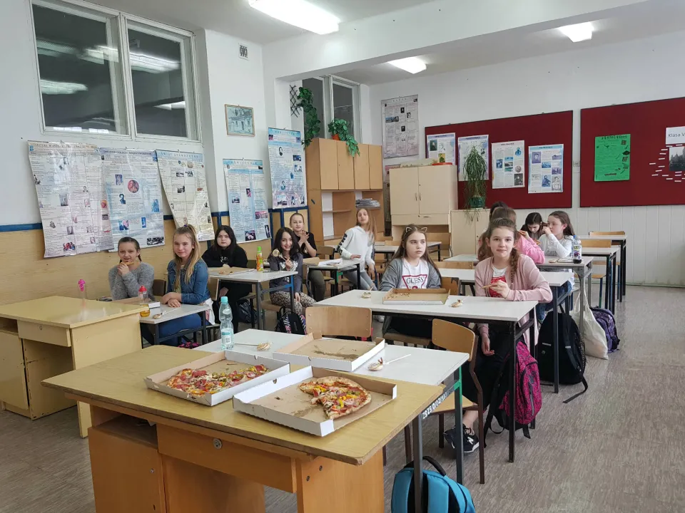 Dzień Kobiet w 5a — zdjęcie 4