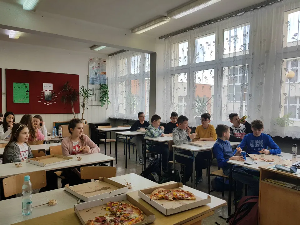 Dzień Kobiet w 5a — zdjęcie 5