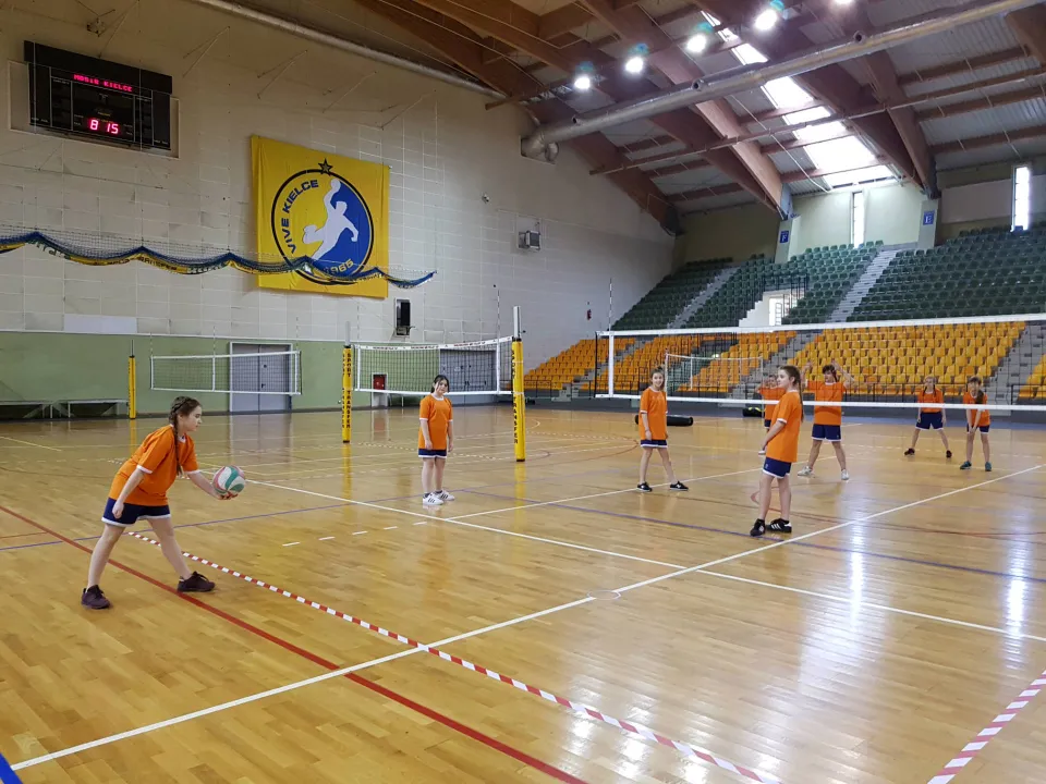 Minisiatkówka dziewcząt — zdjęcie 2