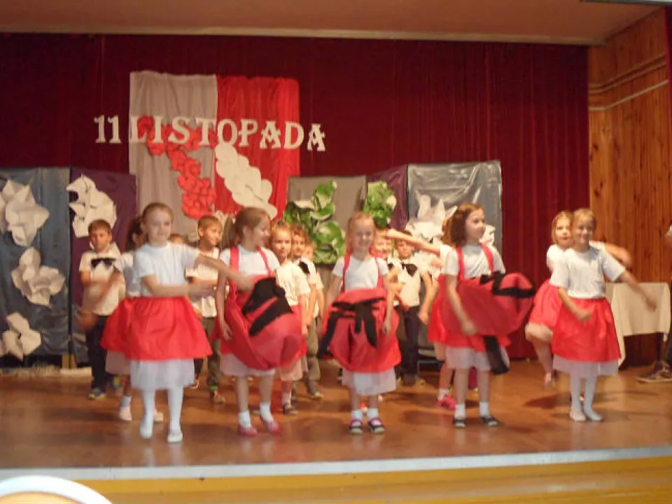 Zajęcia ruchowo - taneczne — zdjęcie 11