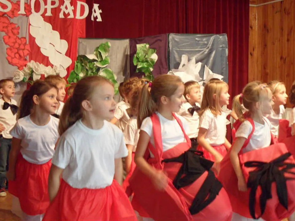 Zajęcia ruchowo - taneczne — zdjęcie 13
