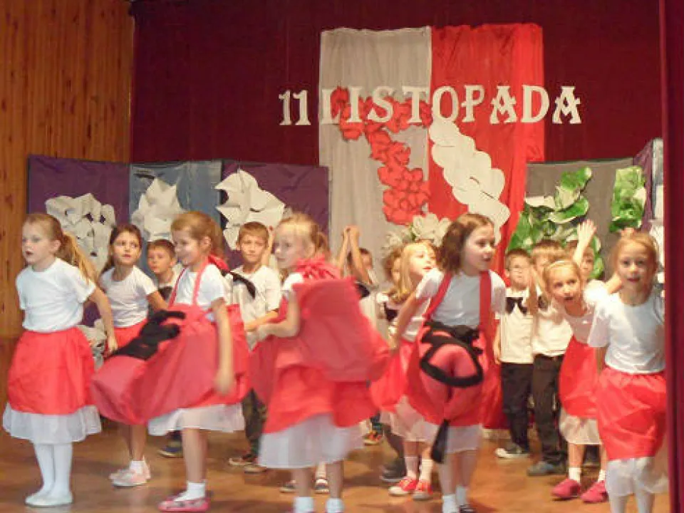Zajęcia ruchowo - taneczne — zdjęcie 14