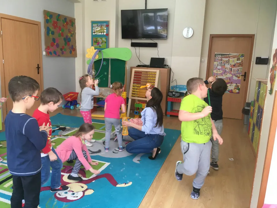 Ćwiczenia oddechowe u Delfinów — zdjęcie 4