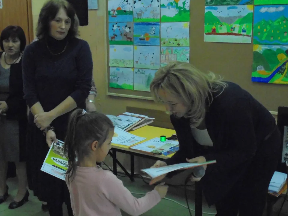 Apel z okazji Święta Niepodległości w klasach O-III — zdjęcie 18