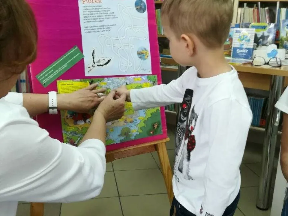 "Nasze książki" w grupie Biedronek. — zdjęcie 8