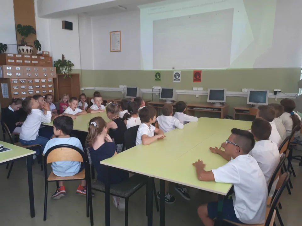 Biblioteka — zdjęcie 2