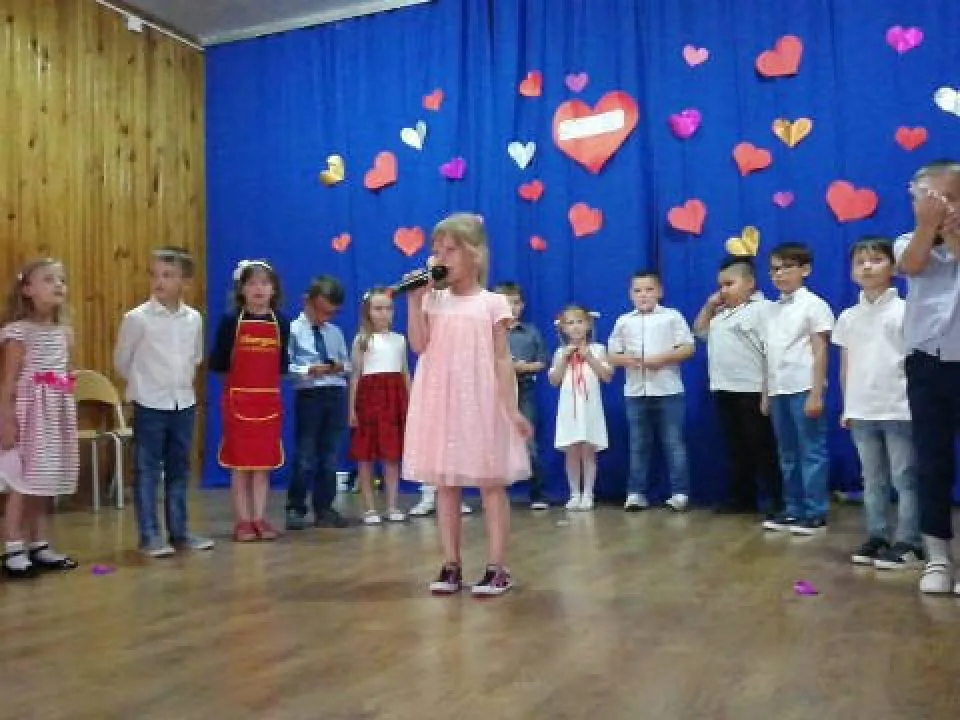 Uroczysty Dzień Rodziny w grupie Delfinów — zdjęcie 9