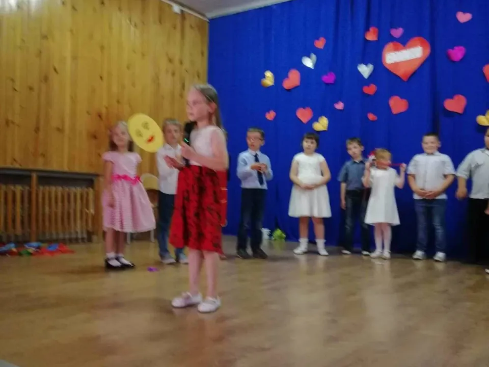 Uroczysty Dzień Rodziny w grupie Delfinów — zdjęcie 10