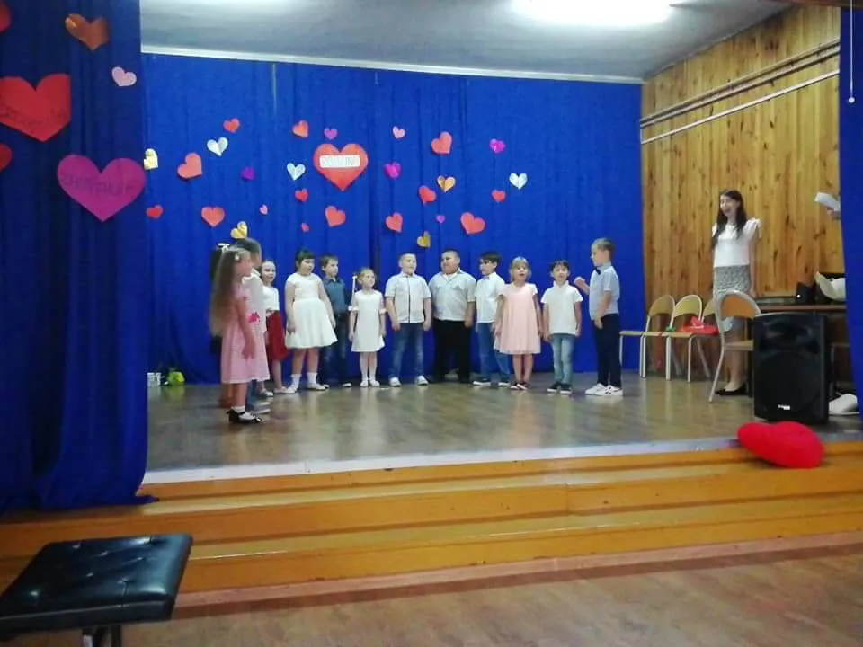 Uroczysty Dzień Rodziny w grupie Delfinów — zdjęcie 11