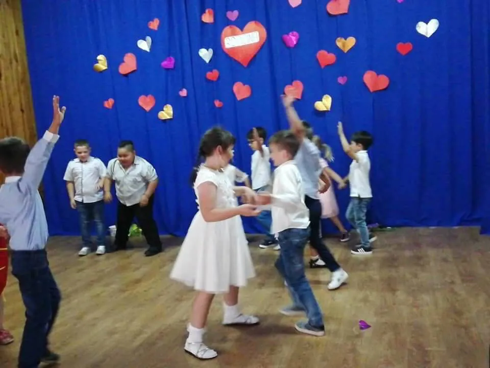 Uroczysty Dzień Rodziny w grupie Delfinów — zdjęcie 14