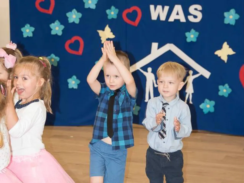 Dzień Mamy i Taty w grupie Motylków — zdjęcie 17
