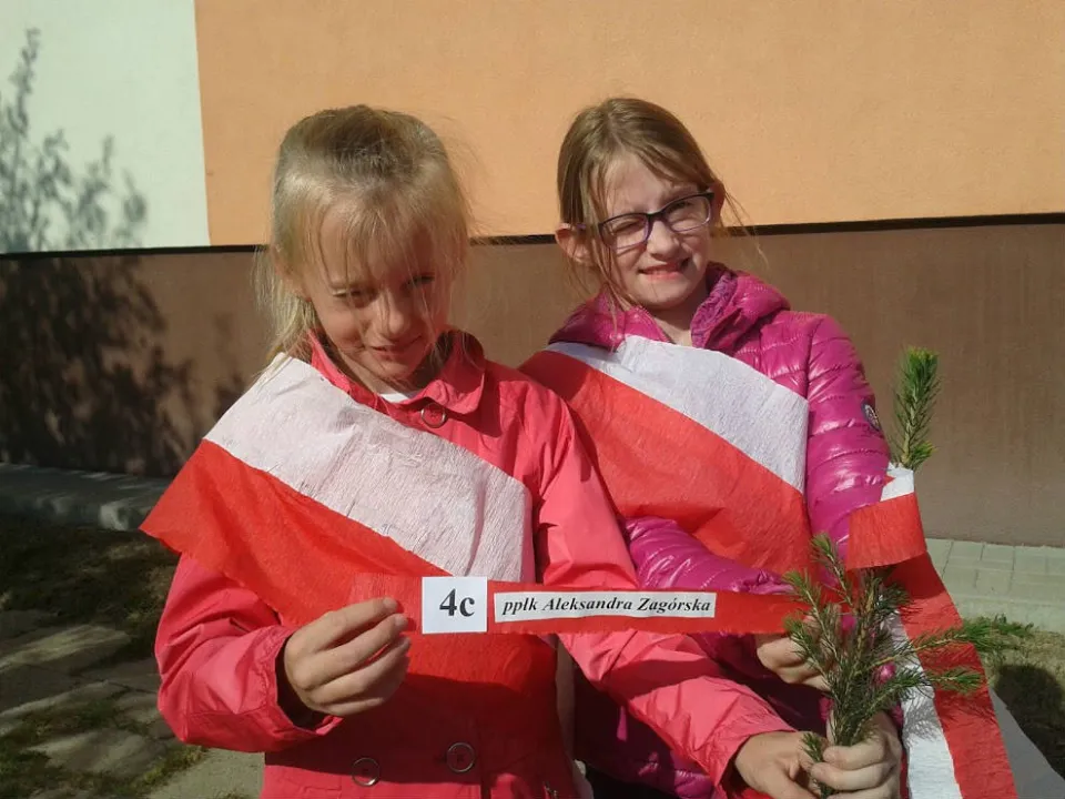 Sadzenie drzew na 100 lecie Odzyskania Niepodległości — zdjęcie 5