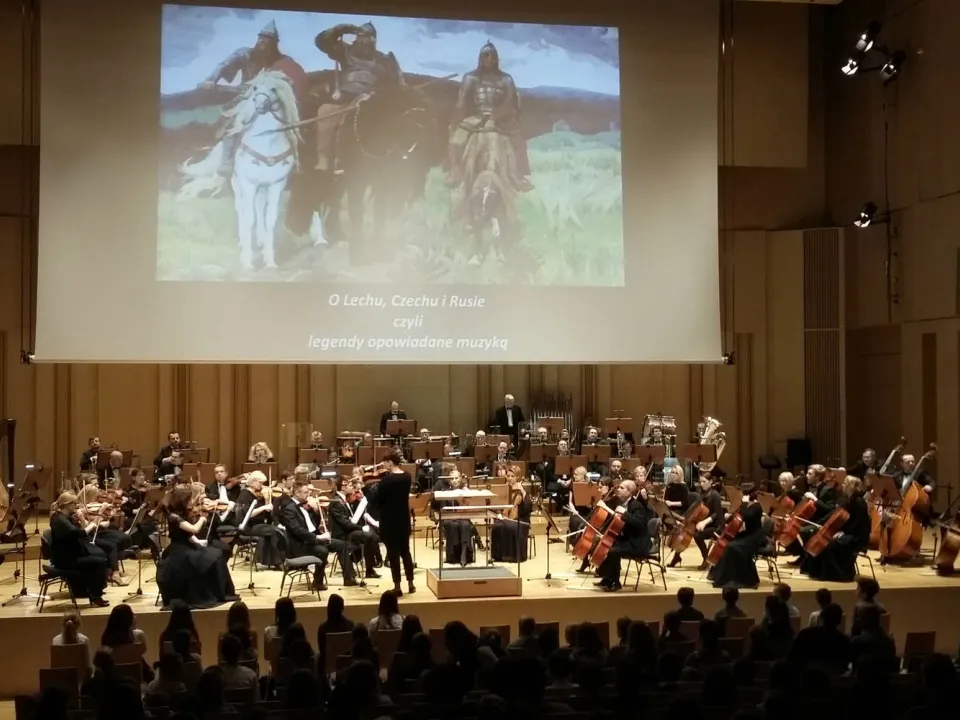 5c w filharmonii — zdjęcie 1