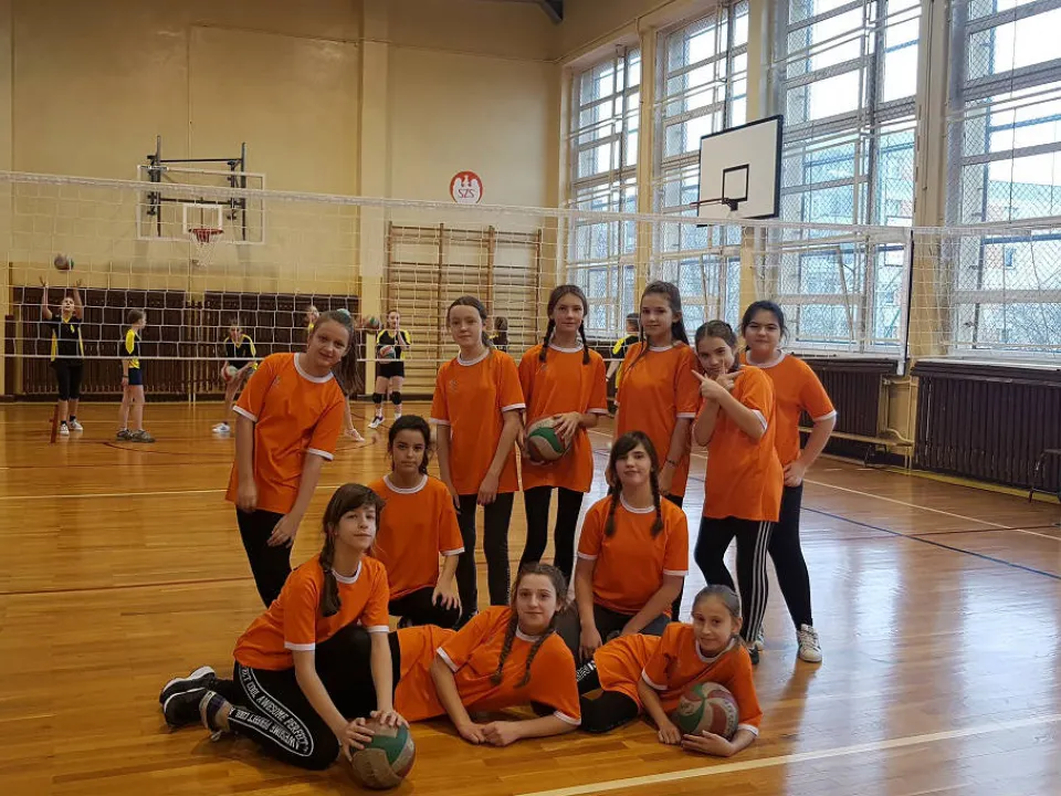 Rozgrywki siatkarskie — zdjęcie 2