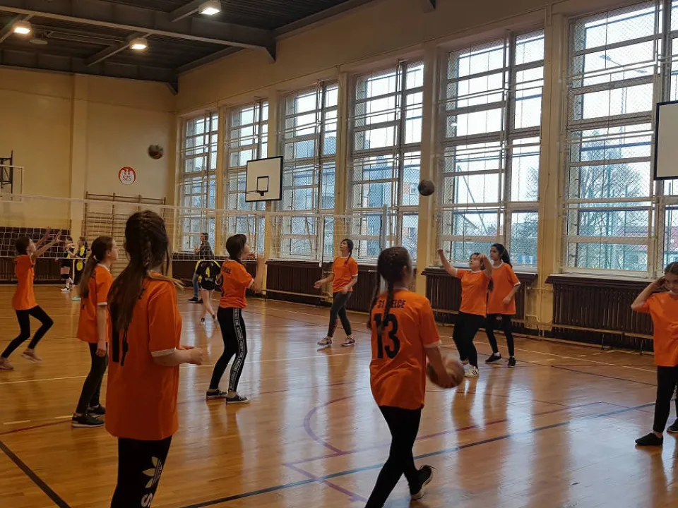 Rozgrywki siatkarskie — zdjęcie 3