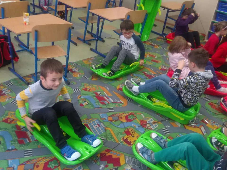 Wizyta Pomocnika Świętego Mikołaja w klasie 1c — zdjęcie 3