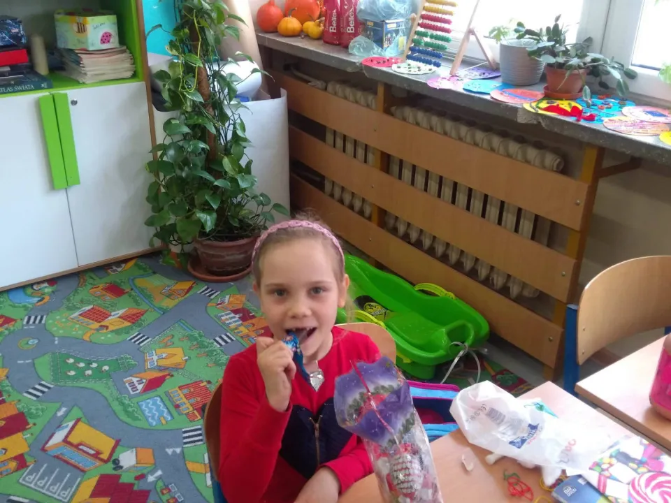Wizyta Pomocnika Świętego Mikołaja w klasie 1c — zdjęcie 4