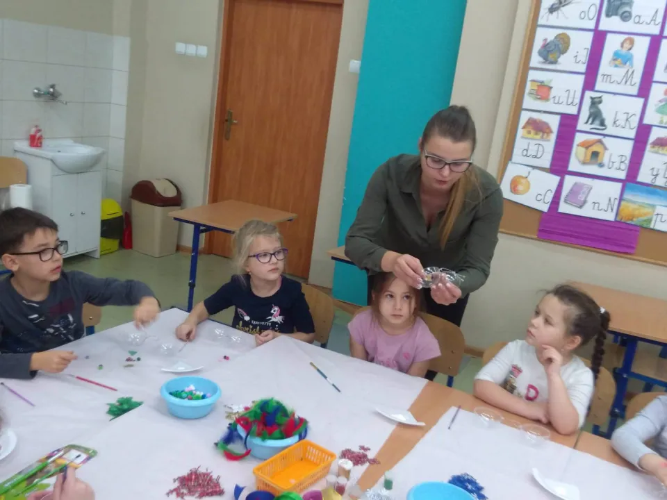 Świąteczne warsztaty w klasie 1c — zdjęcie 9