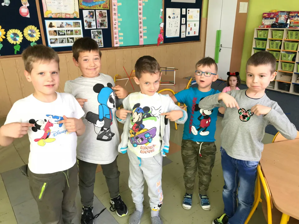 Międzynarodowy Dzień Postaci z Bajek w klasie 0a — zdjęcie 7