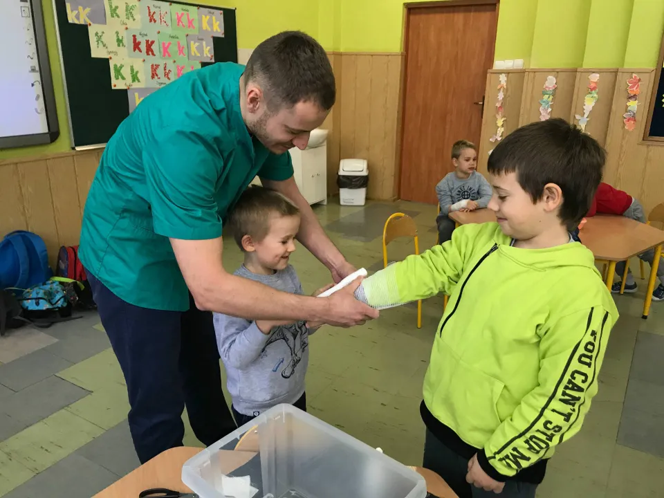 Spotkanie z Ortopedą w klasie 0a — zdjęcie 2