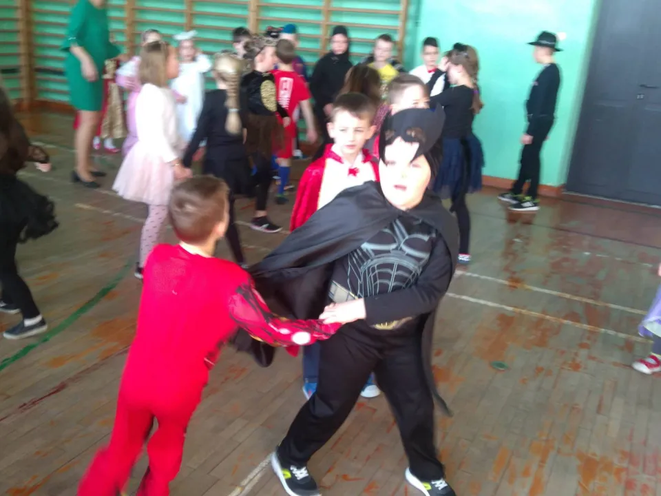 Karnawałowo w klasie 1c — zdjęcie 17