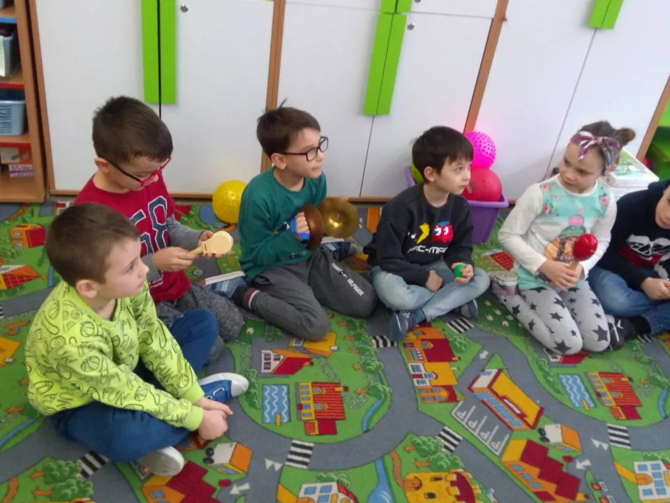 Lekcja muzyki inna niż wszystkie w klasie 1c — zdjęcie 5