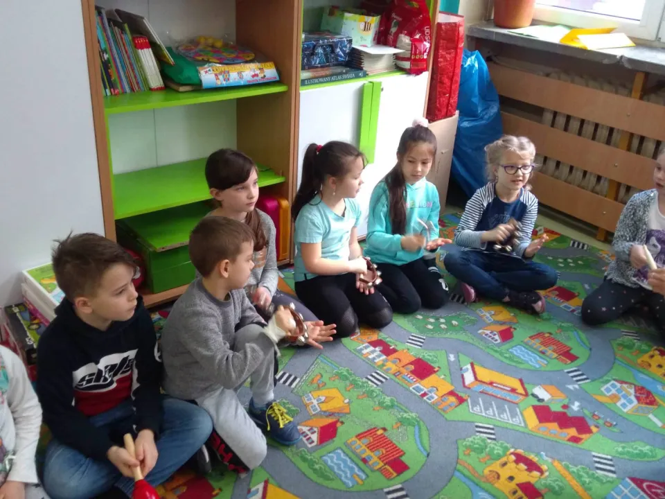Lekcja muzyki inna niż wszystkie w klasie 1c — zdjęcie 11