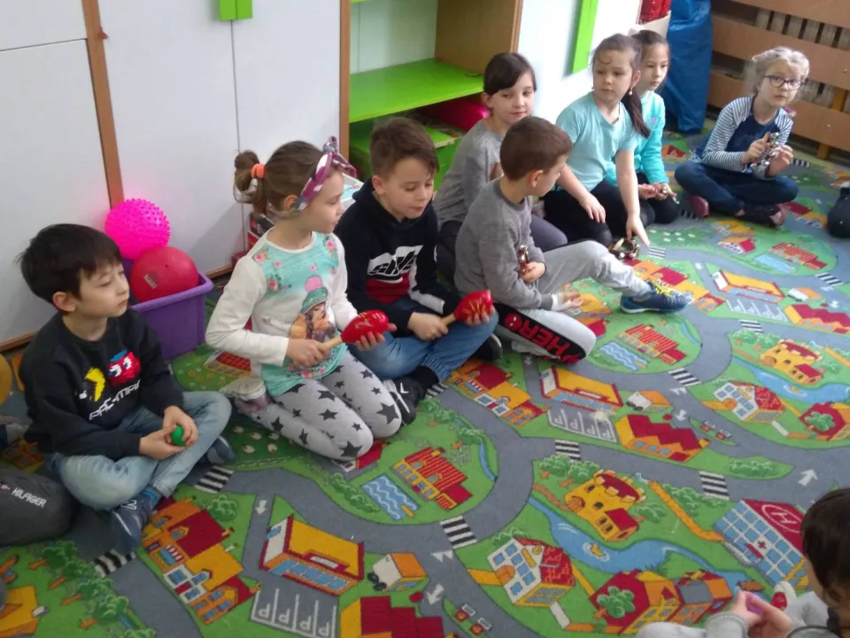 Lekcja muzyki inna niż wszystkie w klasie 1c — zdjęcie 12