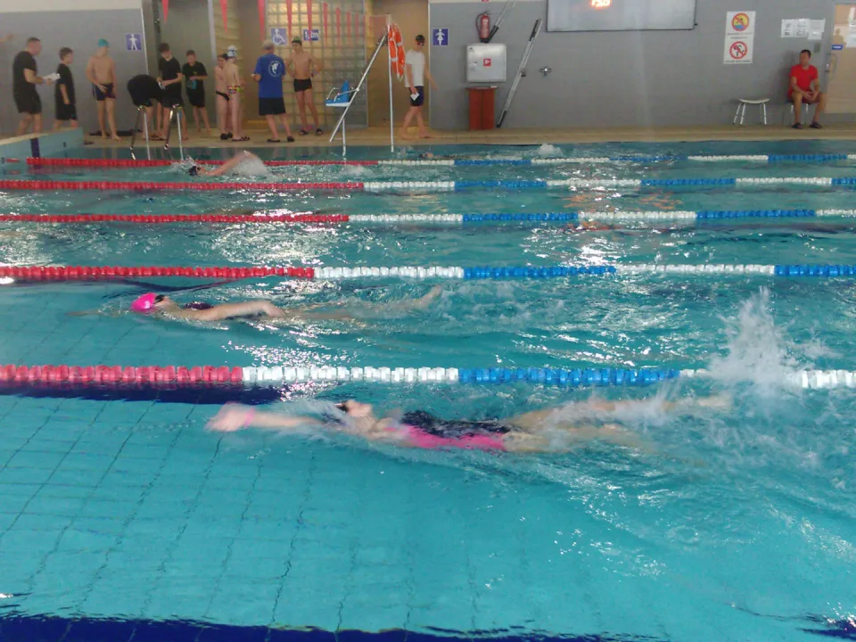 Pływanie klas 7-8 — zdjęcie 1