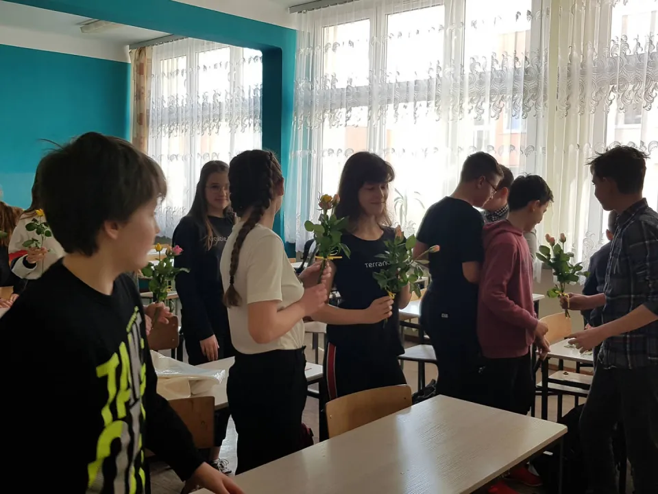 Dzień Kobiet w 6a — zdjęcie 3