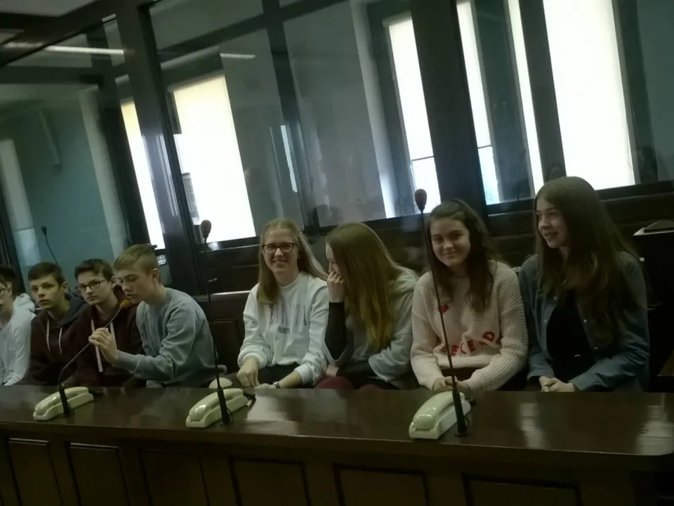 w sądzie — zdjęcie 1