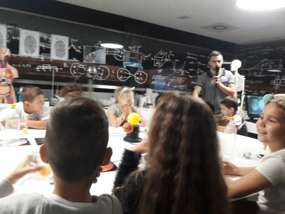 Klasa 3a POZA ZIEMIĄ — zdjęcie 14