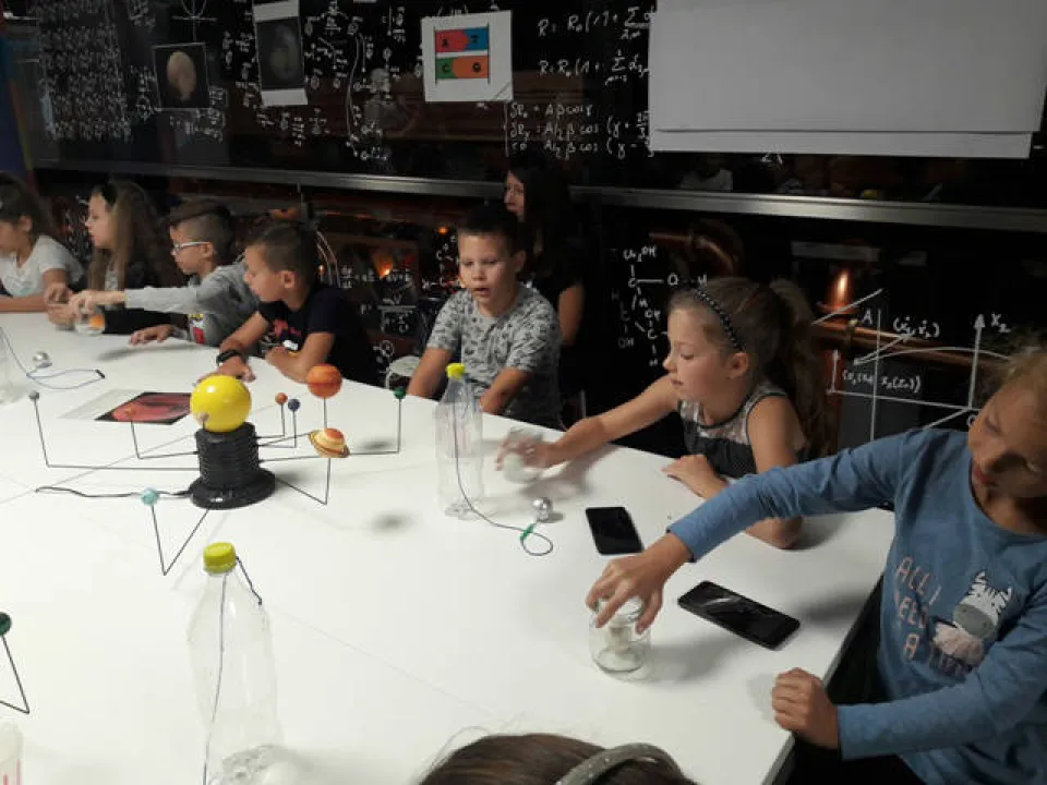 Klasa 3a POZA ZIEMIĄ — zdjęcie 16