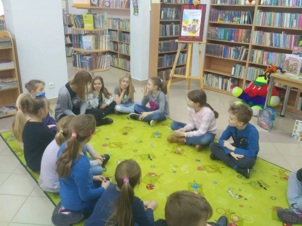 2a w bibliotece — zdjęcie 3